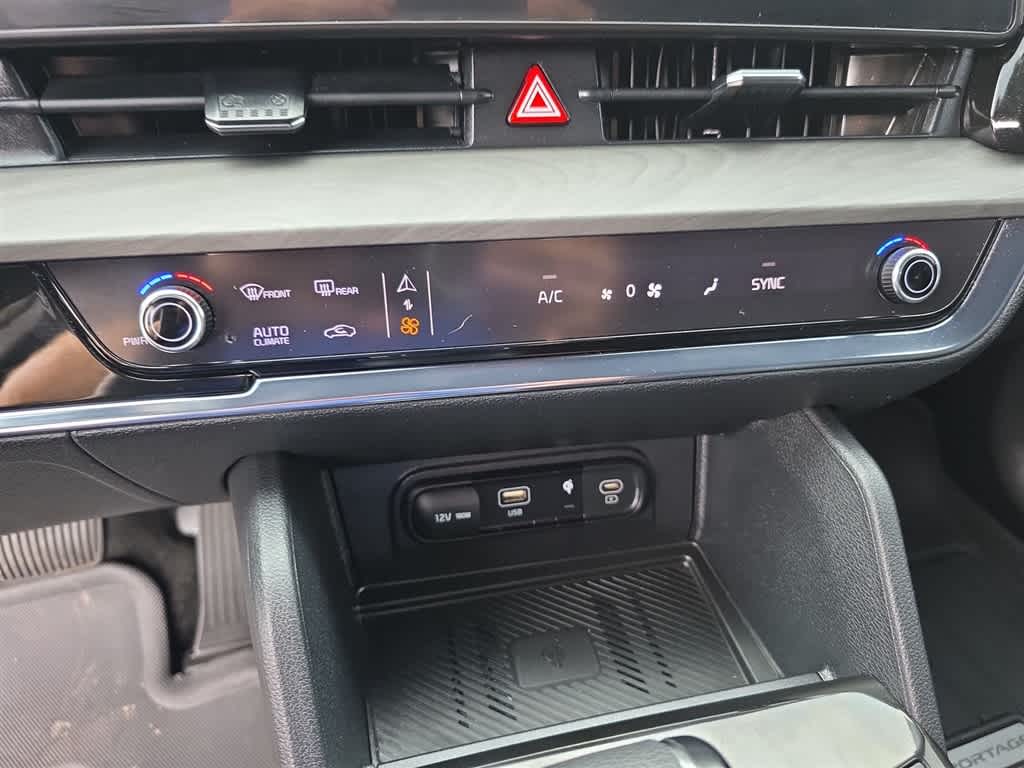 Thumbnail: 2023 Kia Sportage - 24