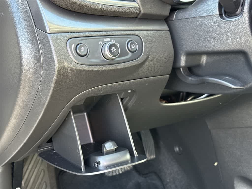 Thumbnail: 2018 Buick Encore - 14