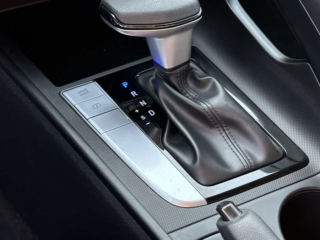 Thumbnail: 2023 Hyundai Elantra - 23