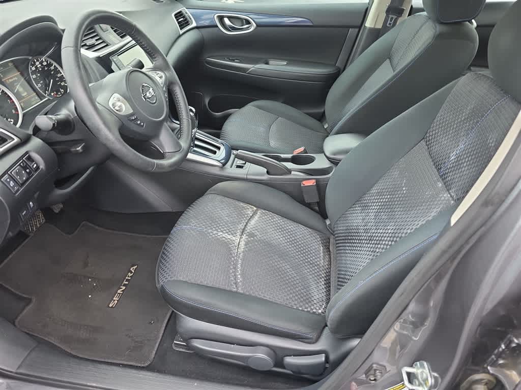 Thumbnail: 2019 Nissan Sentra - 17