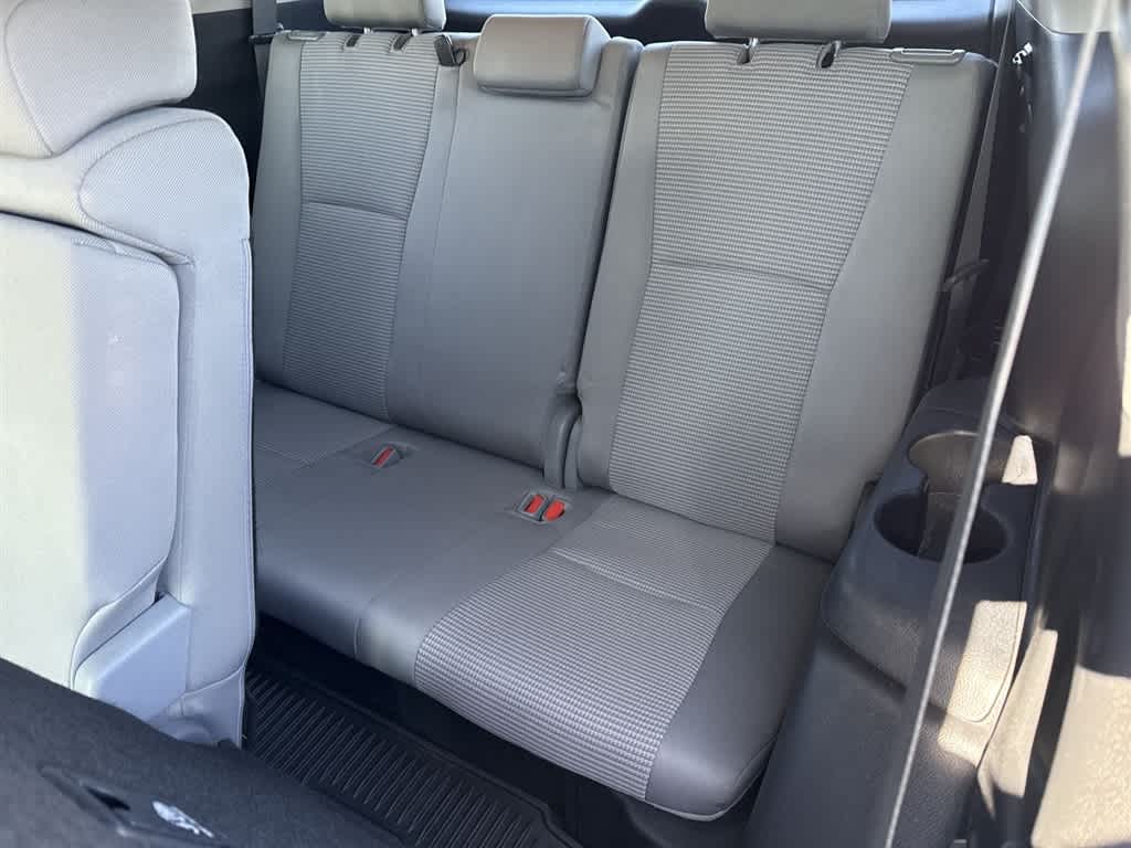 Thumbnail: 2022 Toyota Highlander - 25