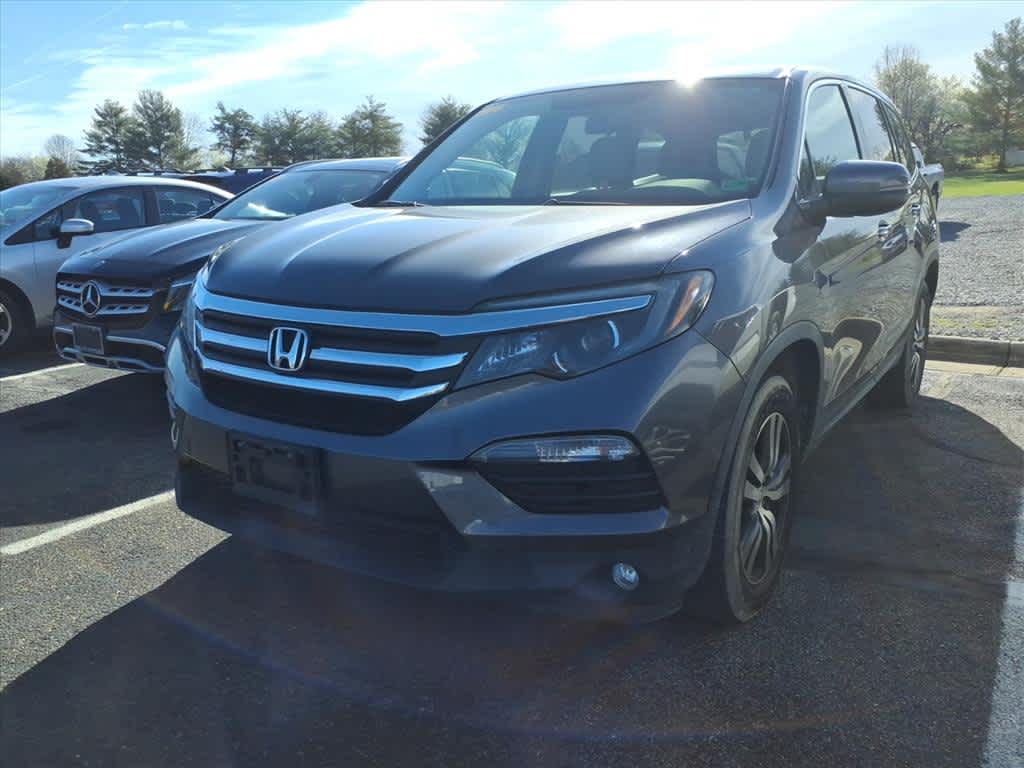Thumbnail: 2017 Honda Pilot - 3