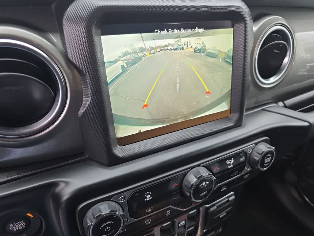 Thumbnail: 2022 Jeep Wrangler - 23