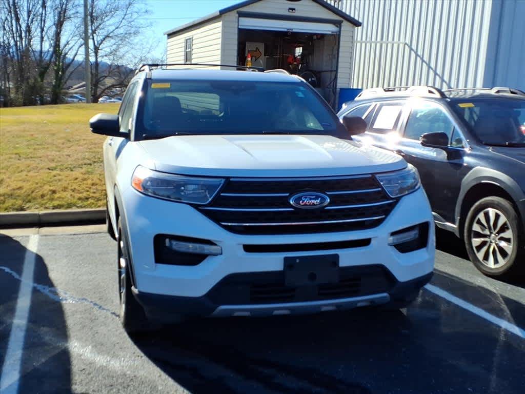 Thumbnail: 2020 Ford Explorer - 6