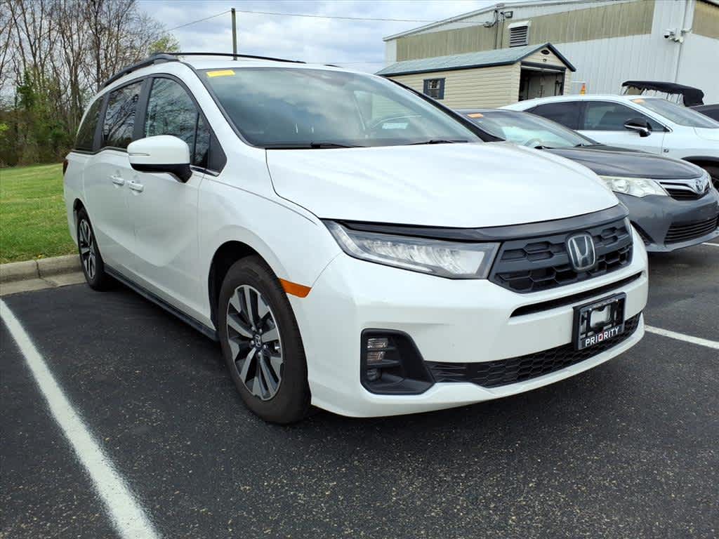 Thumbnail: 2026 Honda Odyssey - 14