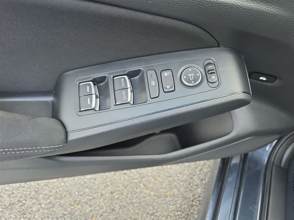 Thumbnail: 2023 Honda Civic - 17