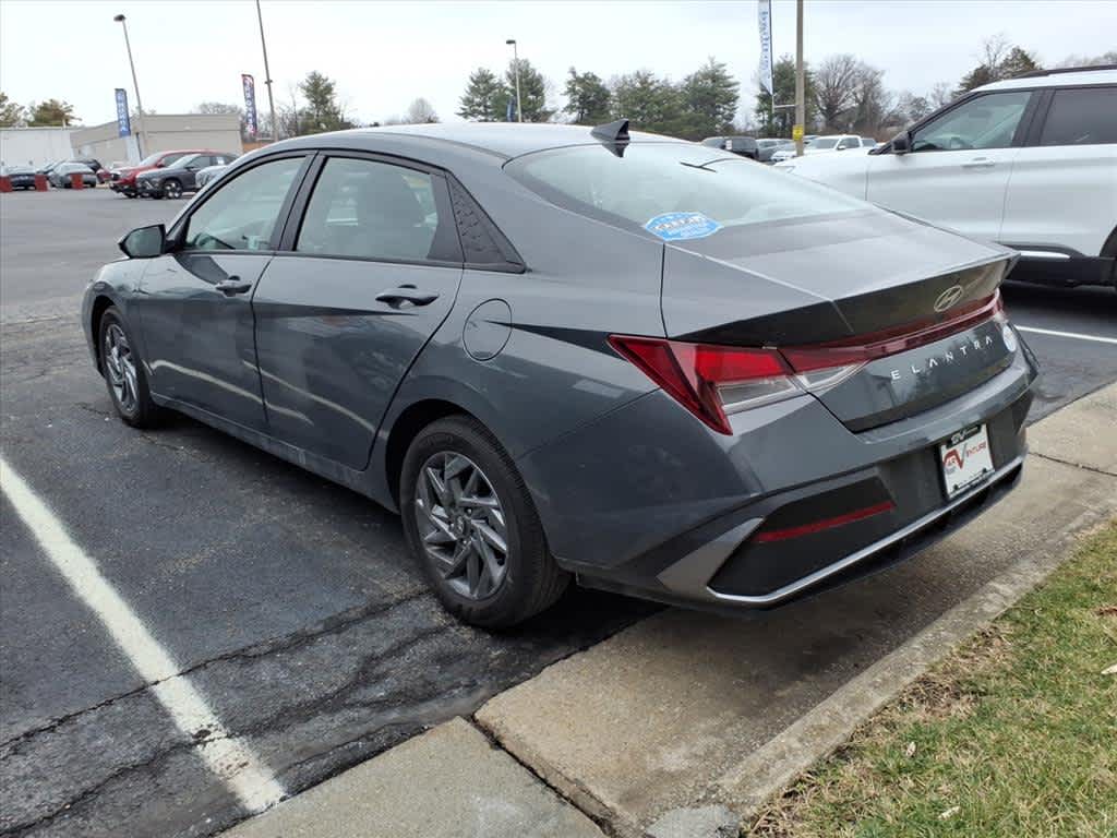 Thumbnail: 2024 Hyundai Elantra - 2