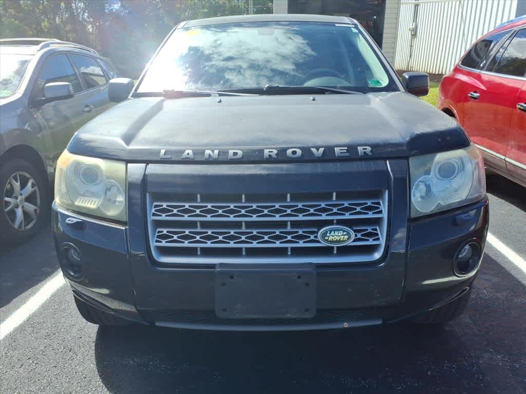 Thumbnail: 2010 Land Rover LR2 - 11