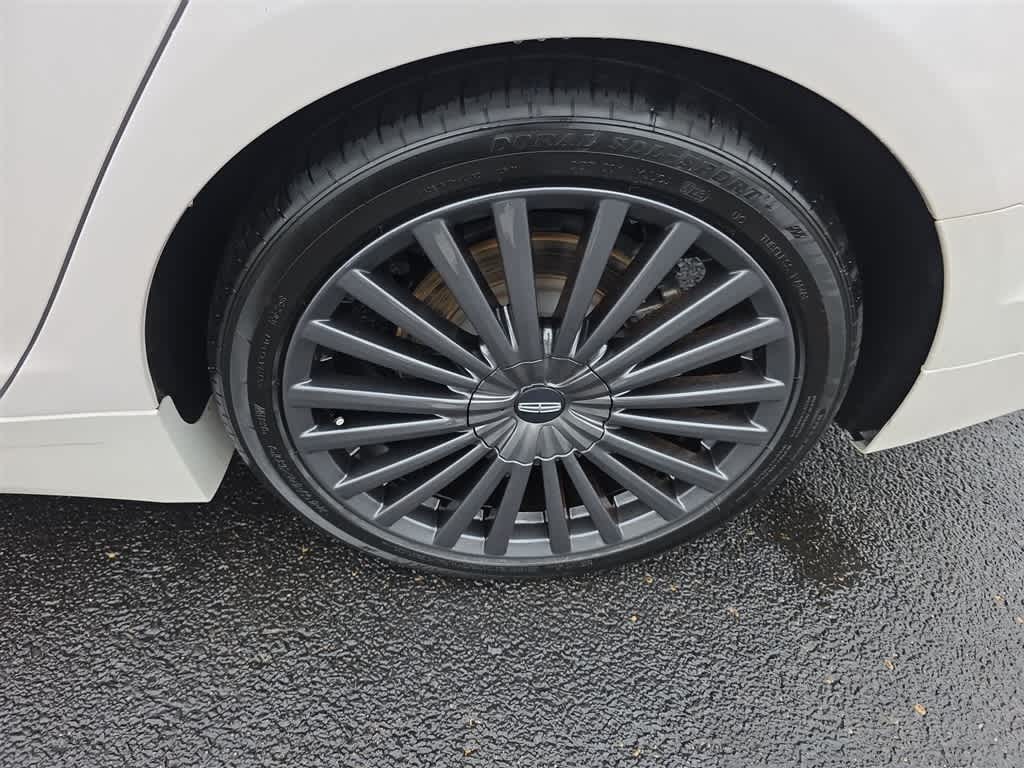 Thumbnail: 2017 Lincoln MKZ - 28