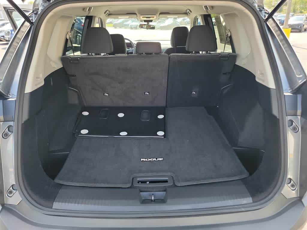 2023 Nissan Rogue SV 26