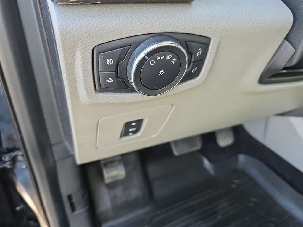 Thumbnail: 2016 Ford F-150 - 12