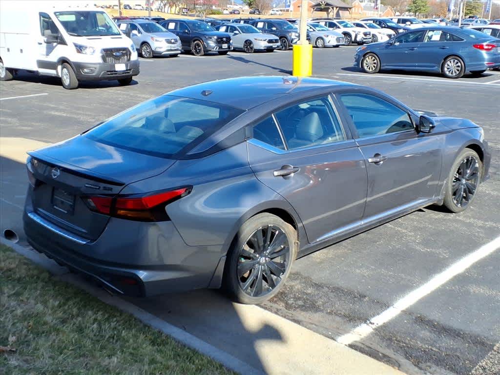 Thumbnail: 2022 Nissan Altima - 11