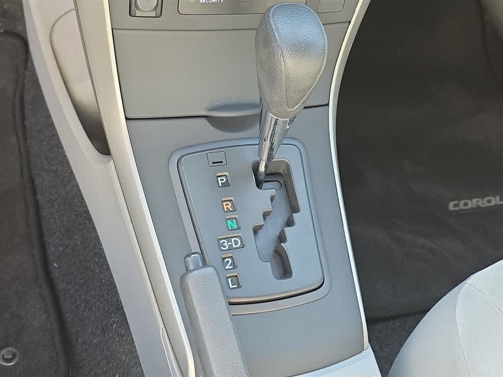 Thumbnail: 2009 Toyota Corolla - 22