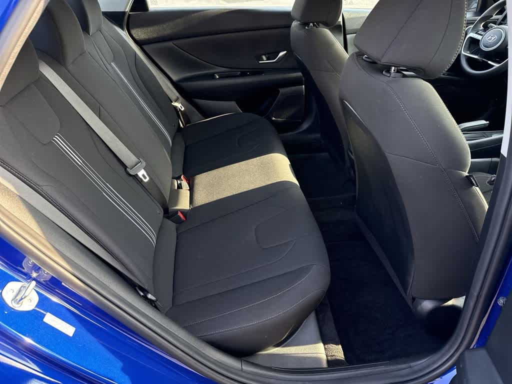 Thumbnail: 2023 Hyundai Elantra - 11