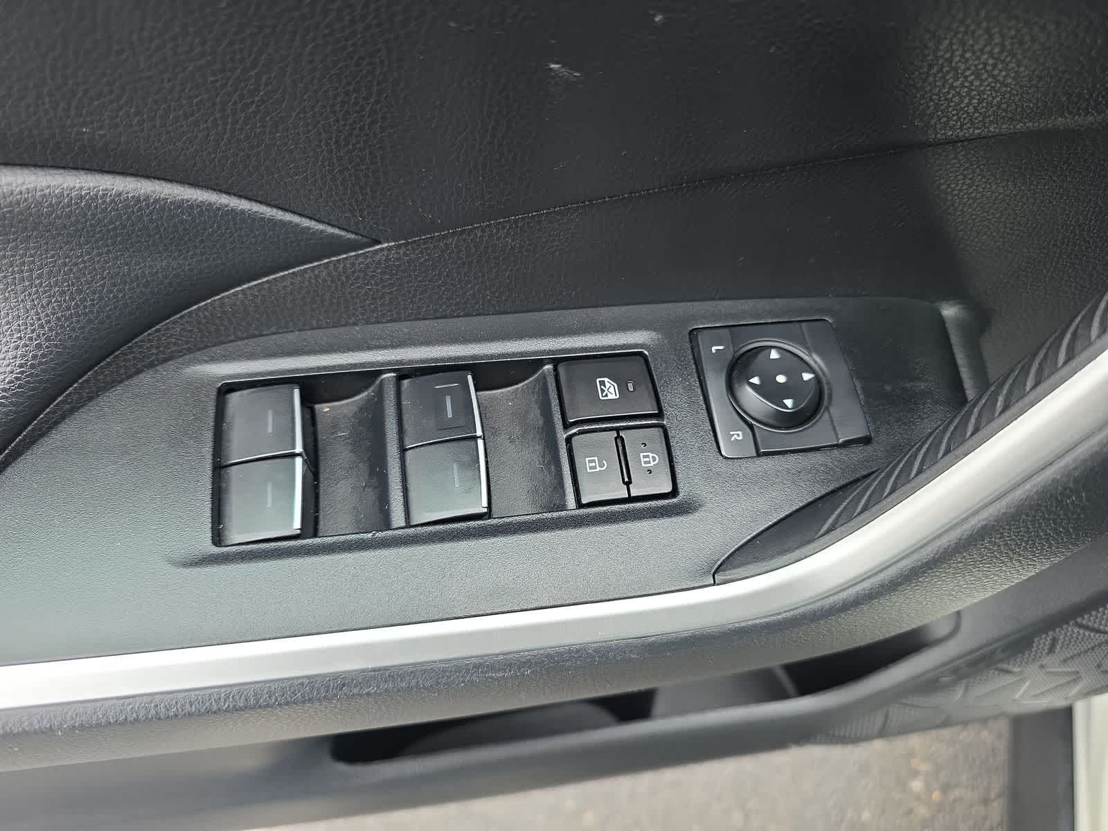 Thumbnail: 2024 Toyota RAV4 - 19