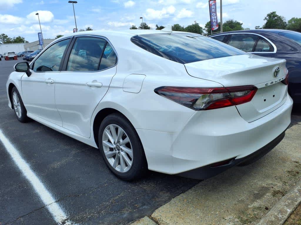 2024 Toyota Camry LE 3