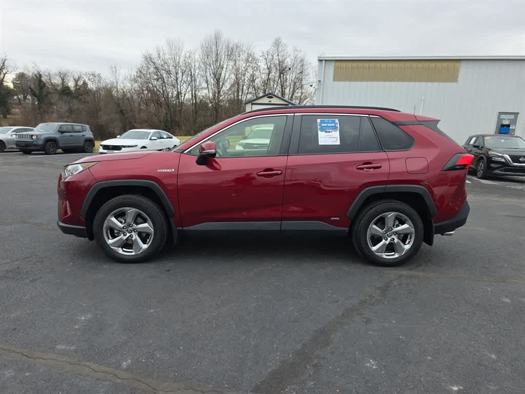 Thumbnail: 2021 Toyota RAV4 - 7