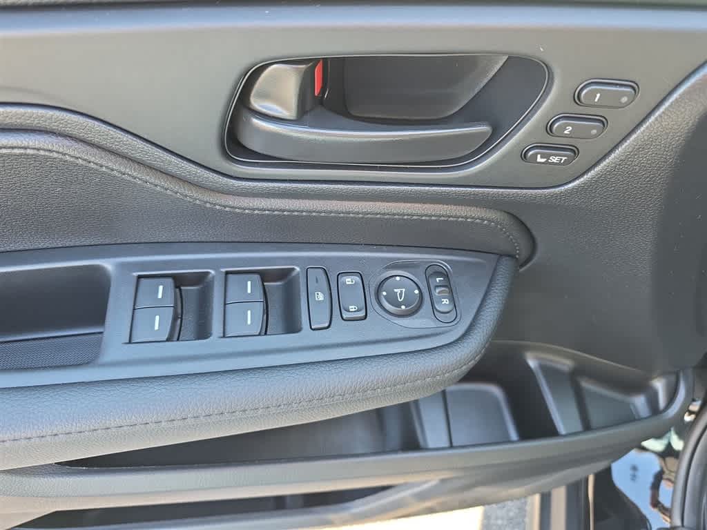 Thumbnail: 2026 Honda Odyssey - 19