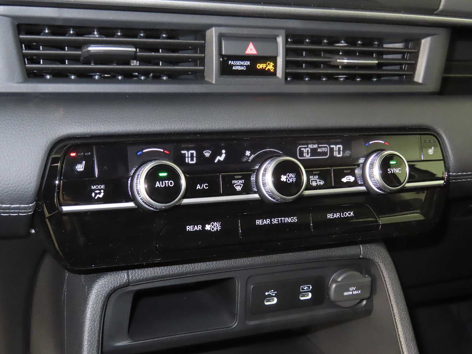 Thumbnail: 2026 Honda Pilot - 16