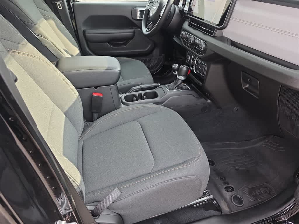 Thumbnail: 2024 Jeep Gladiator - 13