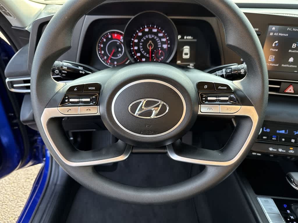 Thumbnail: 2023 Hyundai Elantra - 18