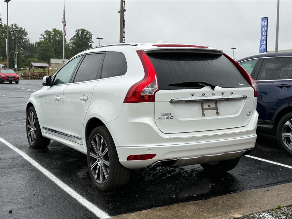 Thumbnail: 2015 Volvo XC60 - 9