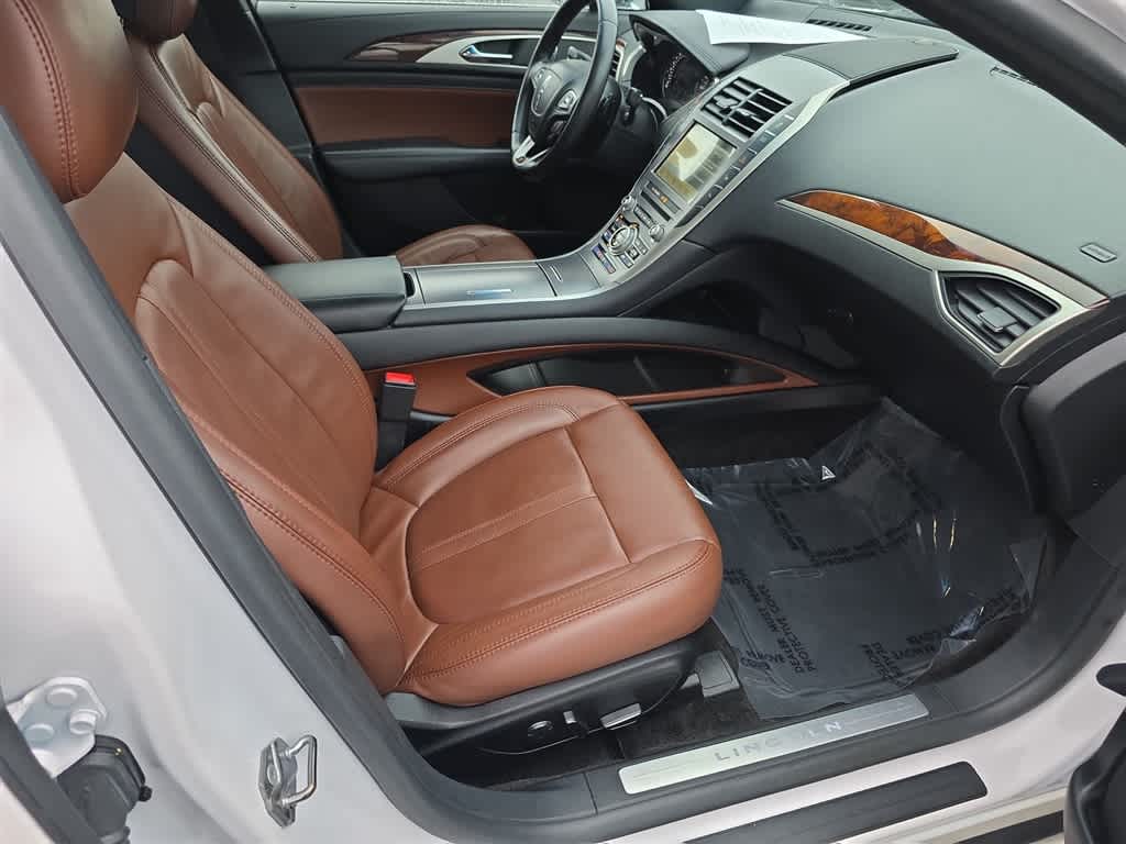 Thumbnail: 2017 Lincoln MKZ - 13