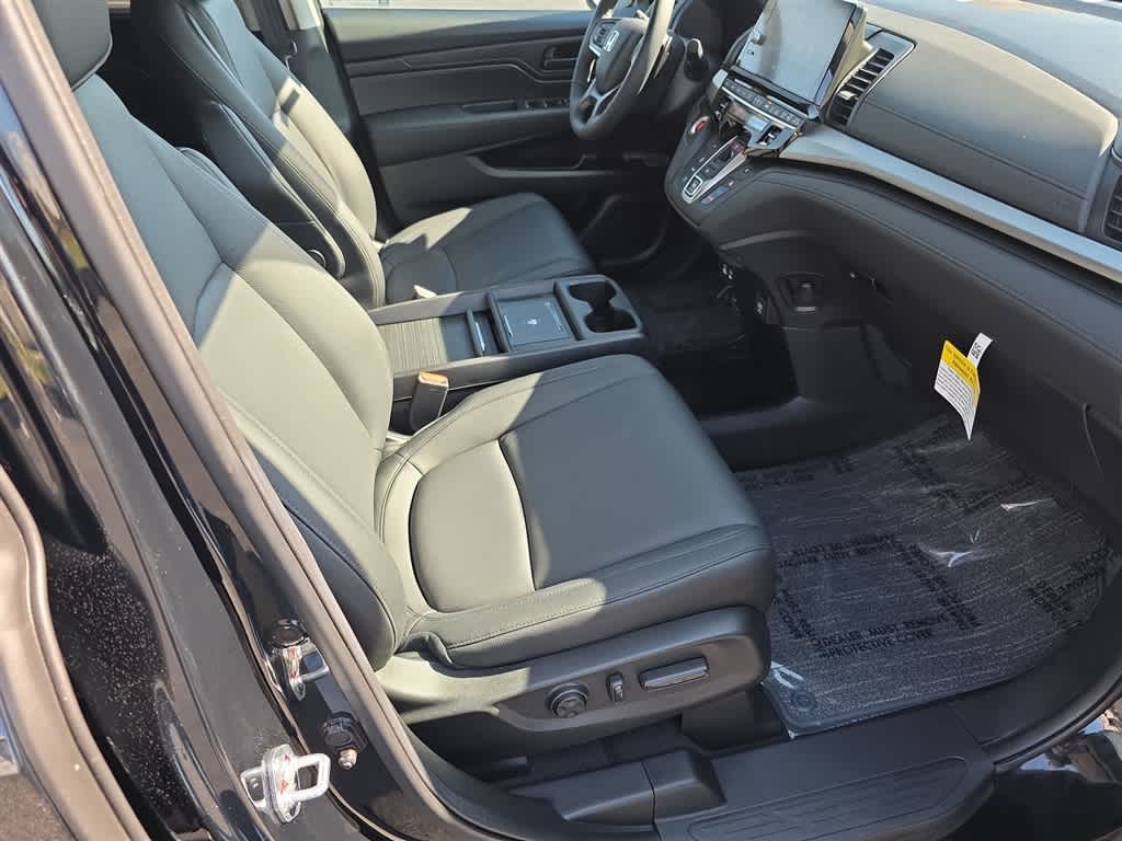 Thumbnail: 2026 Honda Odyssey - 15