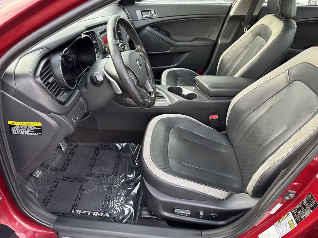 Thumbnail: 2011 Kia Optima - 15