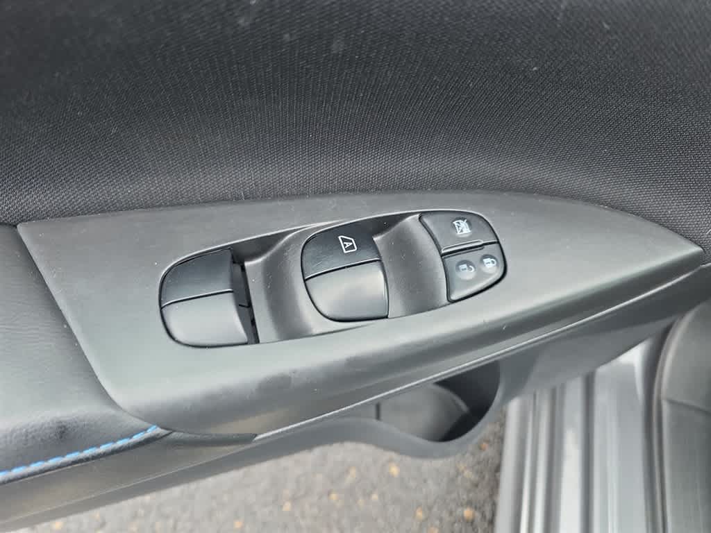 Thumbnail: 2019 Nissan Sentra - 19