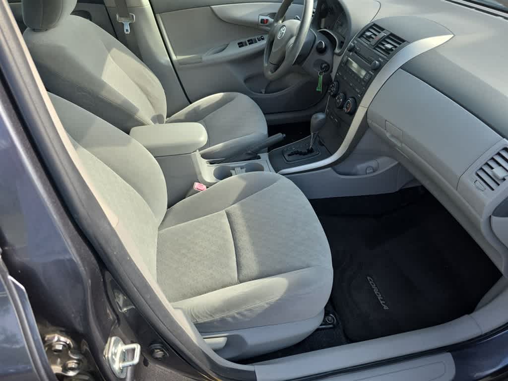 Thumbnail: 2009 Toyota Corolla - 10
