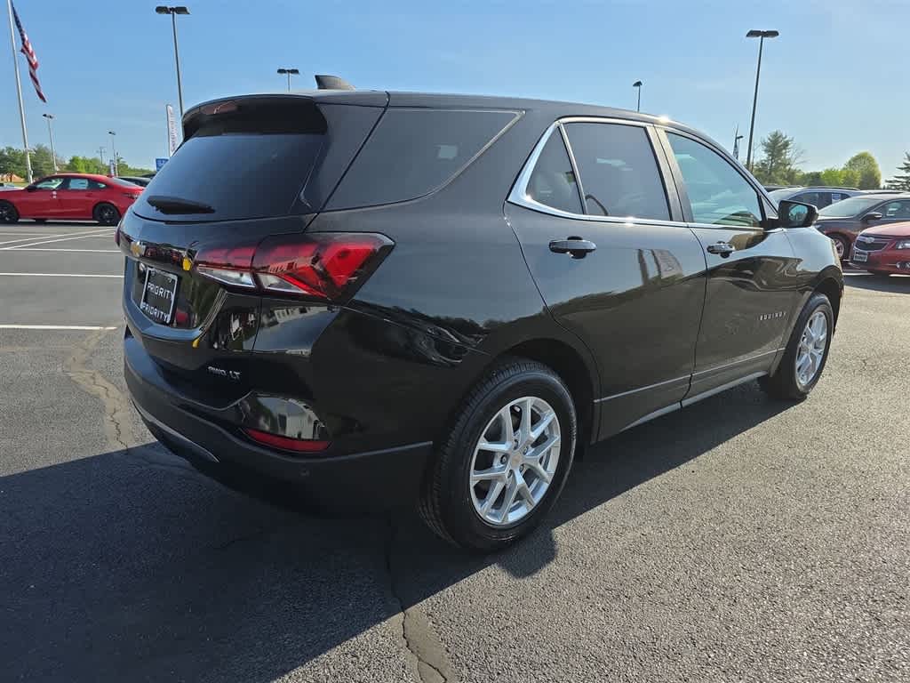 Thumbnail: 2024 Chevrolet Equinox - 10