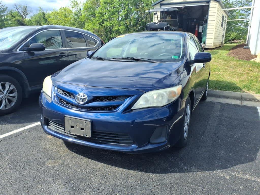 Thumbnail: 2013 Toyota Corolla - 4