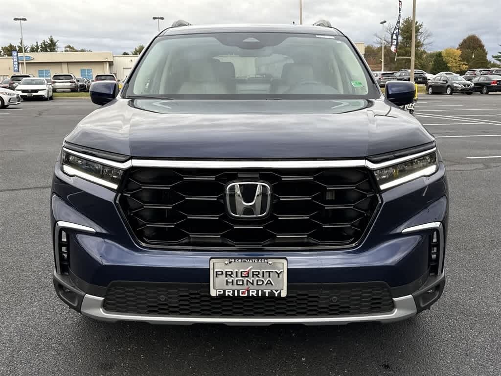 Certified 2025 Honda Pilot Touring SUV