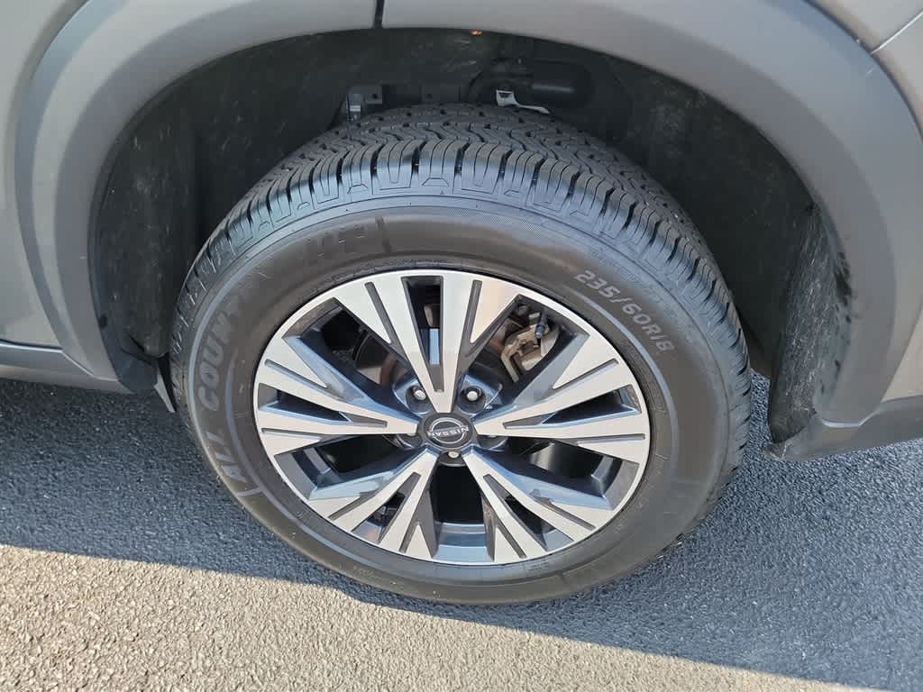 2023 Nissan Rogue SV 27