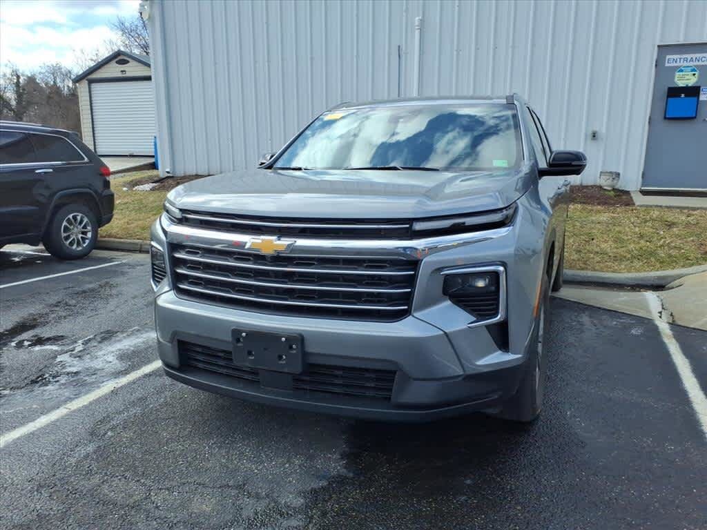 Thumbnail: 2024 Chevrolet Traverse - 4