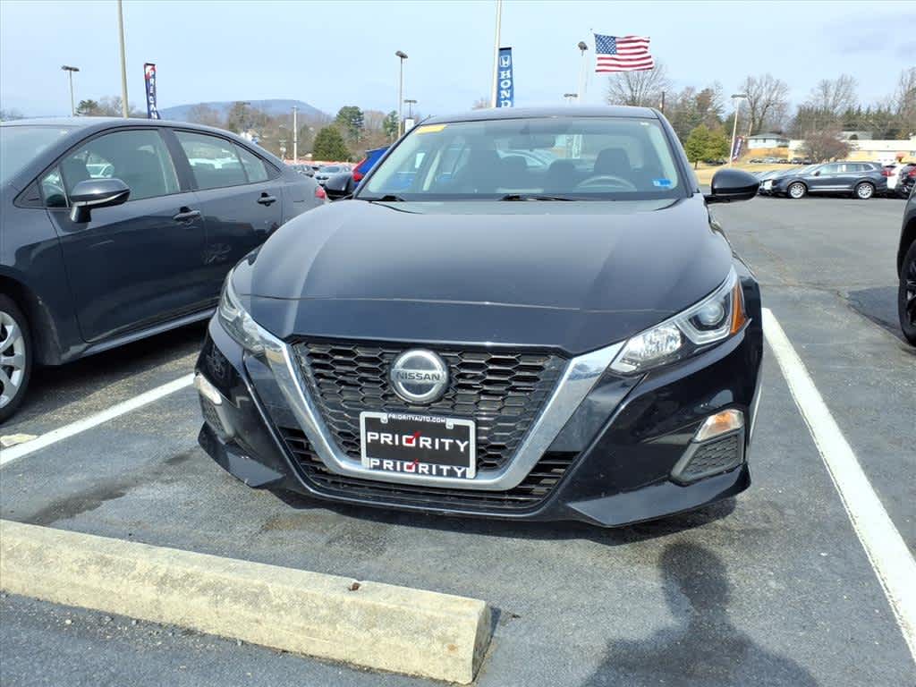 Thumbnail: 2020 Nissan Altima - 6