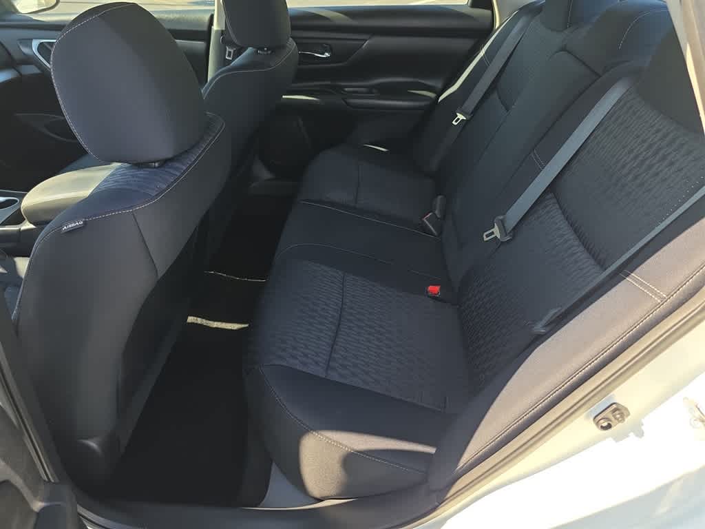 Thumbnail: 2016 Nissan Altima - 29