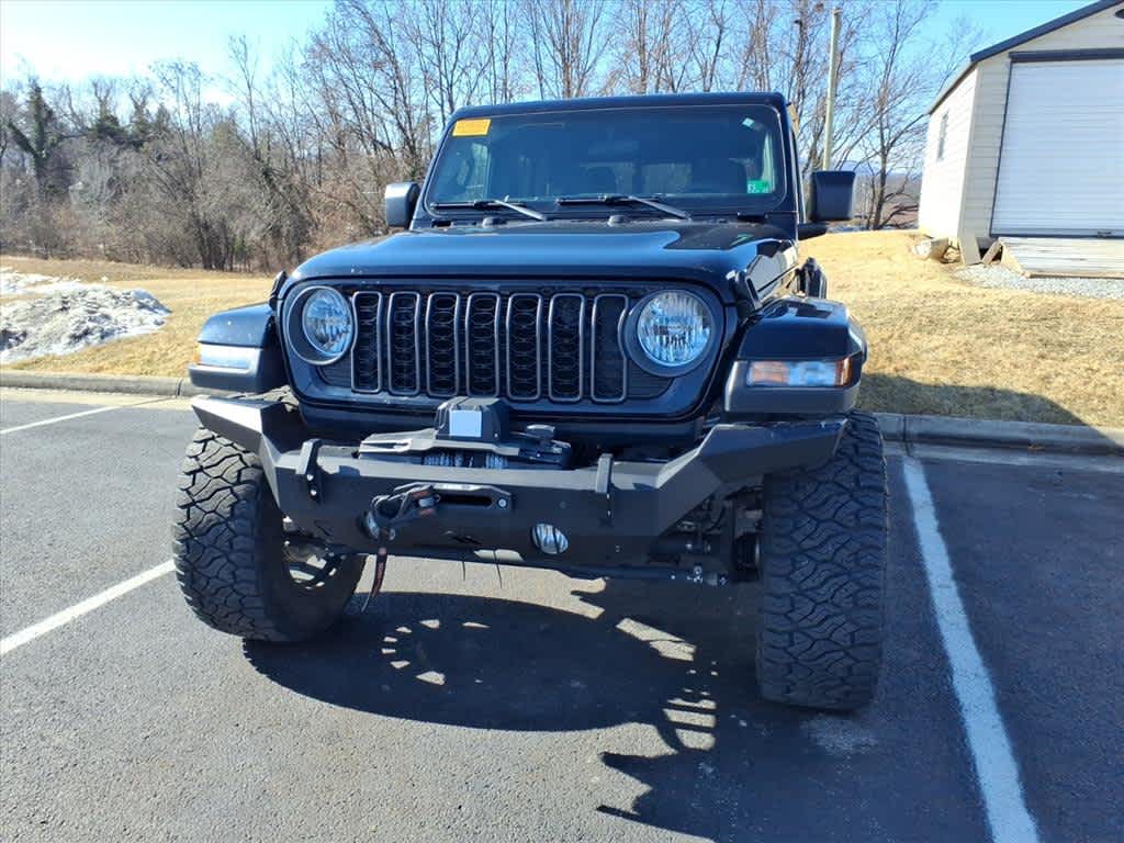 Thumbnail: 2024 Jeep Gladiator - 5