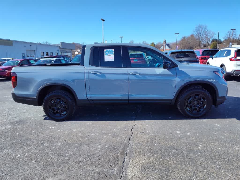 Thumbnail: 2025 Honda Ridgeline - 2