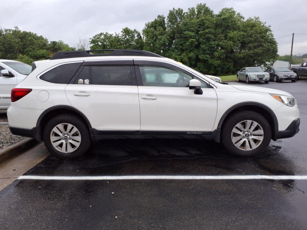 2017 Subaru Outback Premium 6