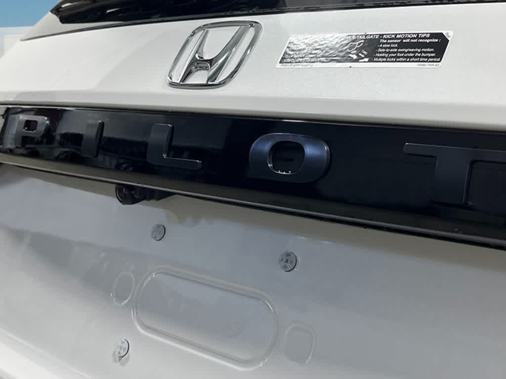 Thumbnail: 2025 Honda Pilot - 6