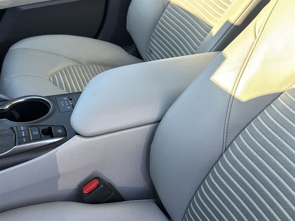 Thumbnail: 2023 Toyota Camry - 26