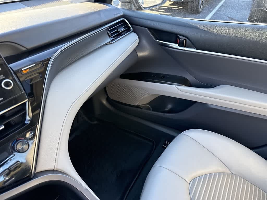 Thumbnail: 2023 Toyota Camry - 31