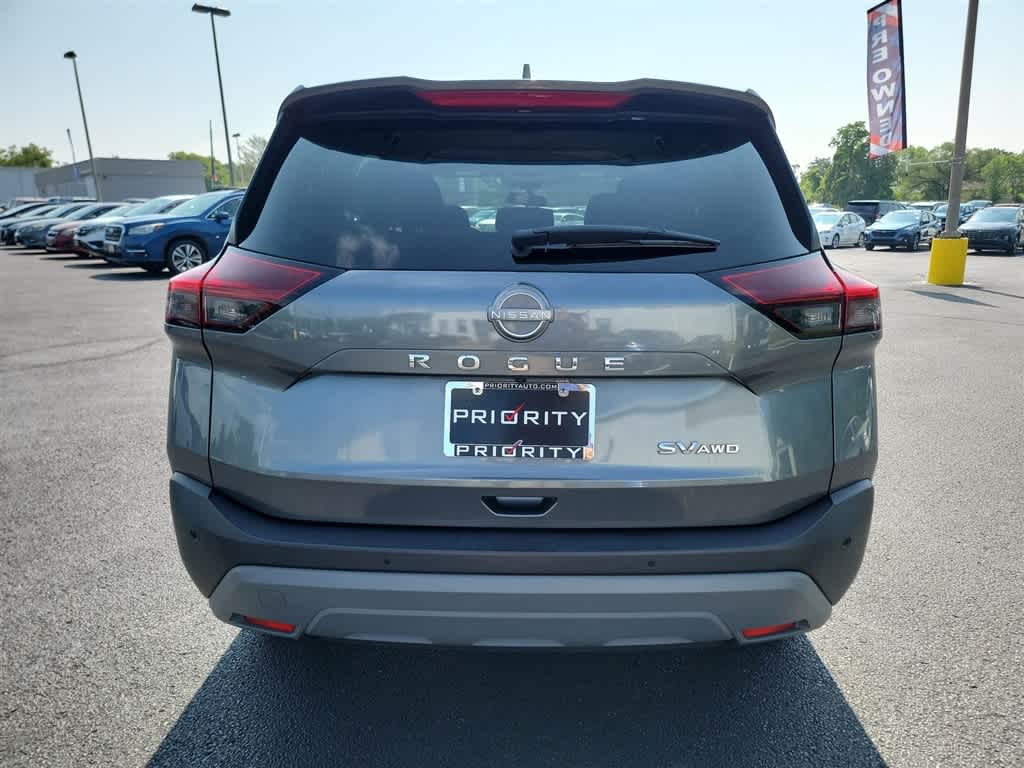 2023 Nissan Rogue SV 8