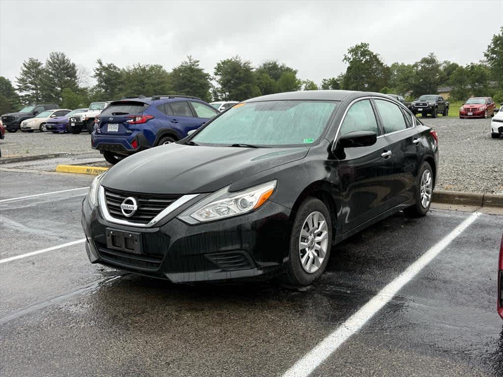 Thumbnail: 2016 Nissan Altima - 2
