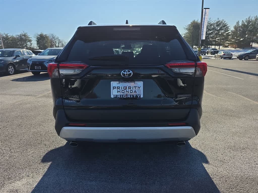 Thumbnail: 2024 Toyota RAV4 - 9