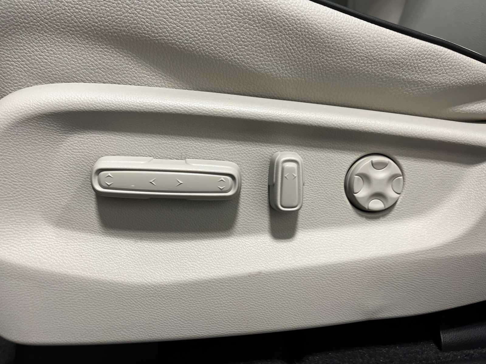 Thumbnail: 2026 Honda Odyssey - 14