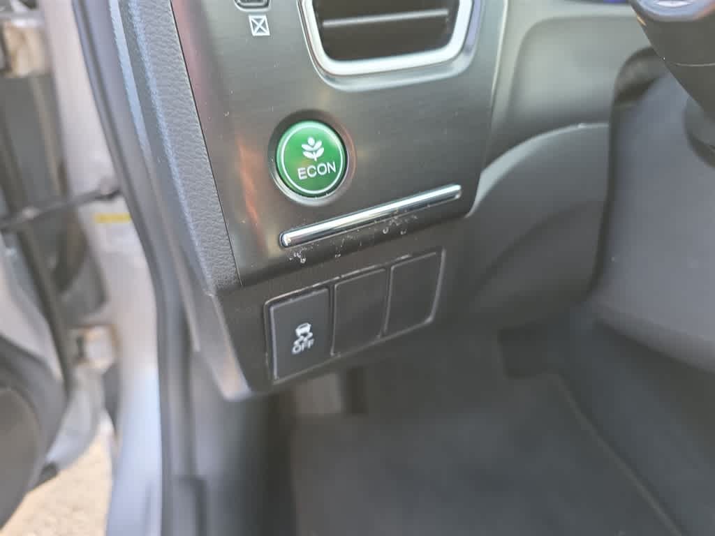 Thumbnail: 2015 Honda Civic - 12