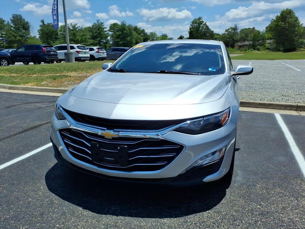Thumbnail: 2022 Chevrolet Malibu - 4